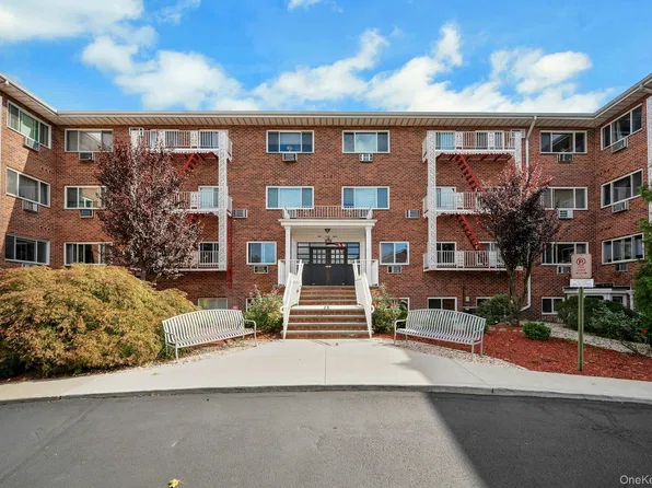 838 Pelhamdale Road #1C, New Rochelle, NY 10801