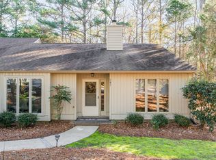 141 Berry Patch Ln, Chapel Hill, NC 27514