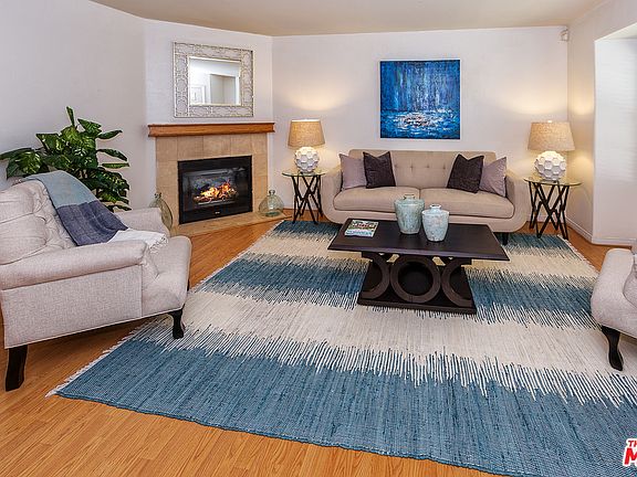 3rd image of 305 E Bennett Ave #2