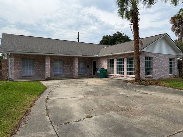 1201 Bellevue Dr