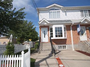 464 Ridgewood Ave, Staten Island, NY 10312
