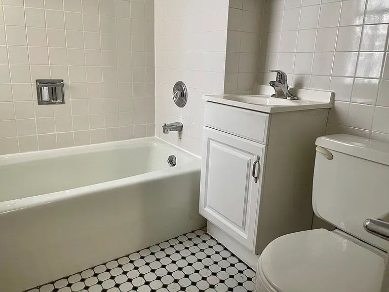 548 Elmwood Ave #52-3 — Photo 6