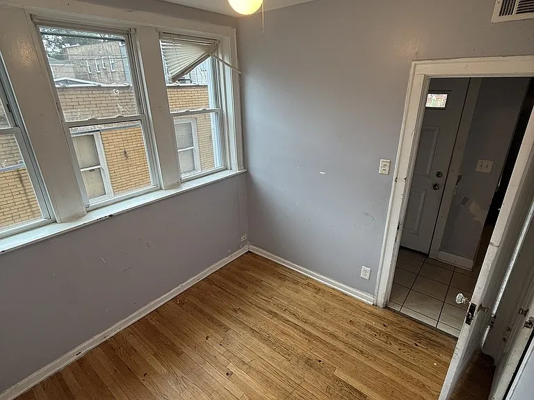 6429 N Claremont Ave #1 — Photo 9