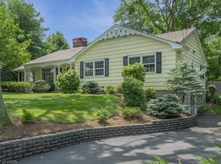 10 Hickory Trl, Sparta, NJ 07871