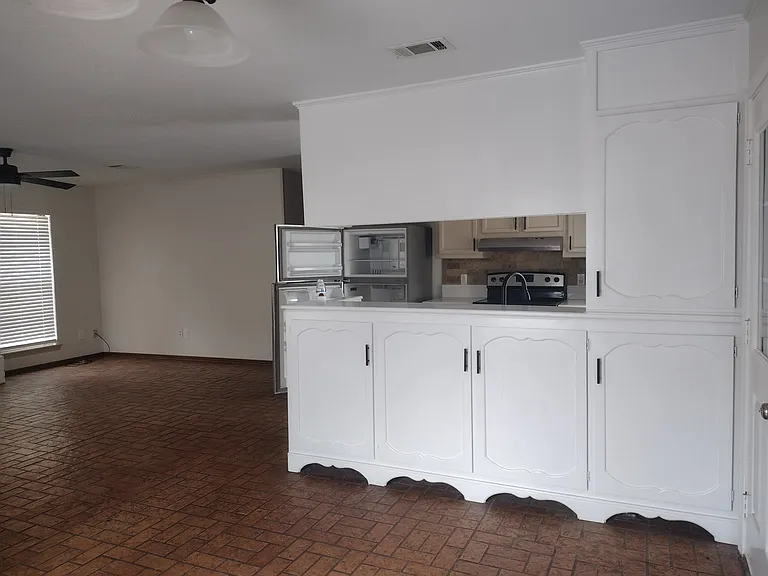 325 Bois D Arc Dr — Photo 6