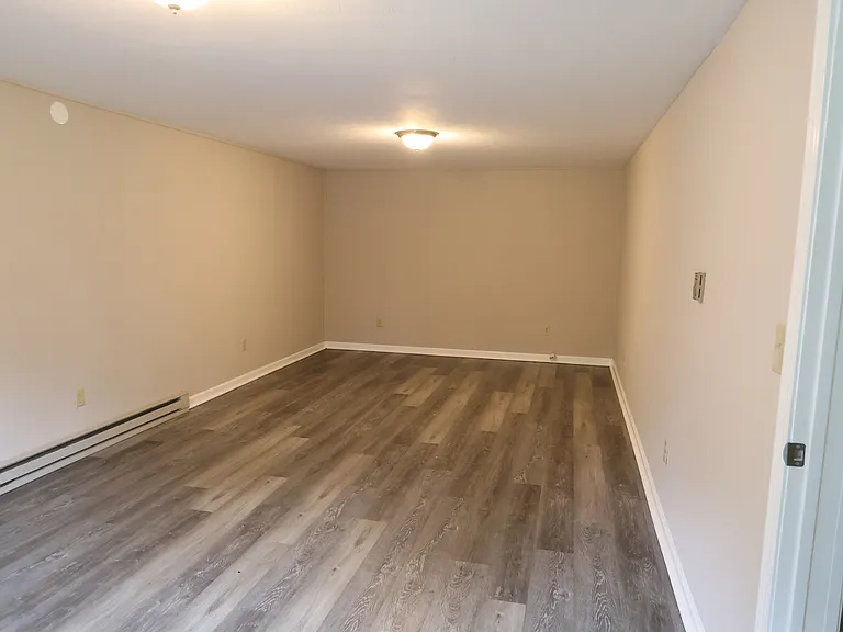 549 S Gum St — Photo 12