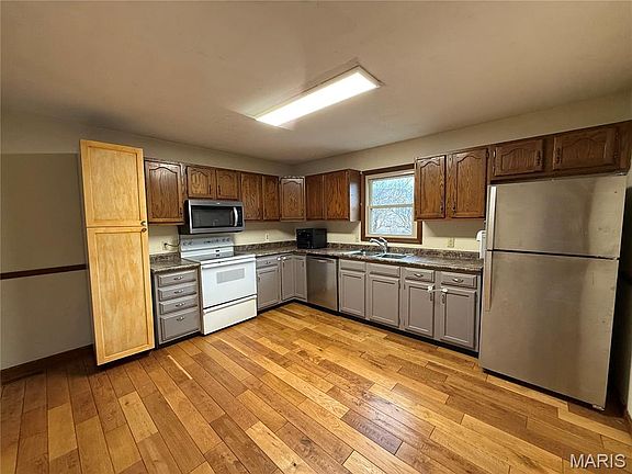 3rd image of 146 Jupiter Dr