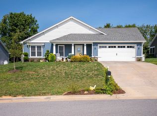 111 Lindburgh Dr, Waynesboro, VA