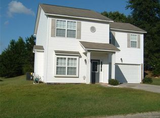 864 Raindrops Rd, Gastonia, NC 28054