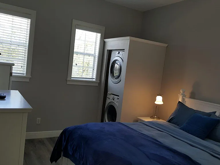 7516 Excitement Garage Apartment — Photo 8