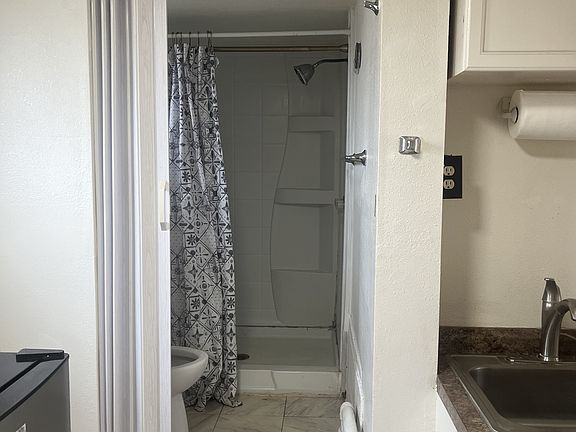 3rd image of 92-672 Aahualii St #6707