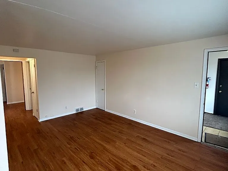3604 9th Ave — Photo 3