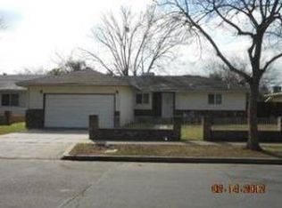 2946 E Ashcroft Ave, Fresno, CA