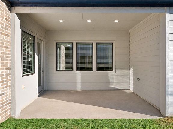 6th image of this home