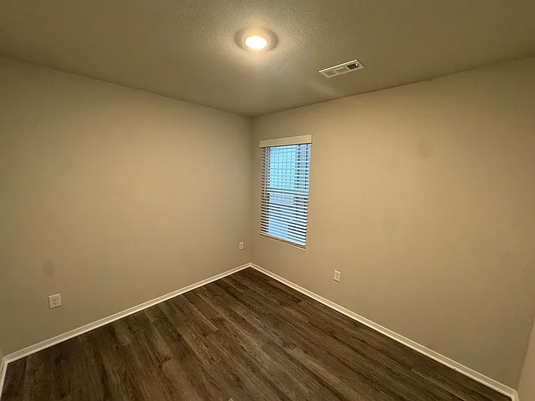 6505 NW Vandergriff St — Photo 17