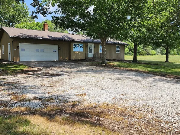 301 Grove St, Laclede, MO 64651