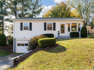 2418 W Beverley St, Staunton, VA 24401