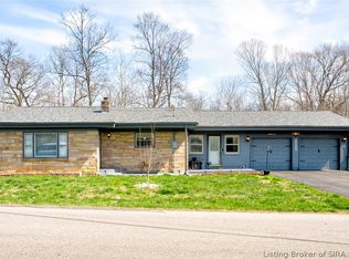 800 N Blue River Road, Pekin, IN 47165