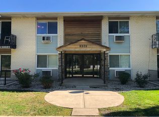 9205 Potter Rd APT 1H, Des Plaines, IL 60016
