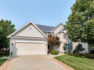 2022 Lunenburg Dr, Saint Peters, MO 63376