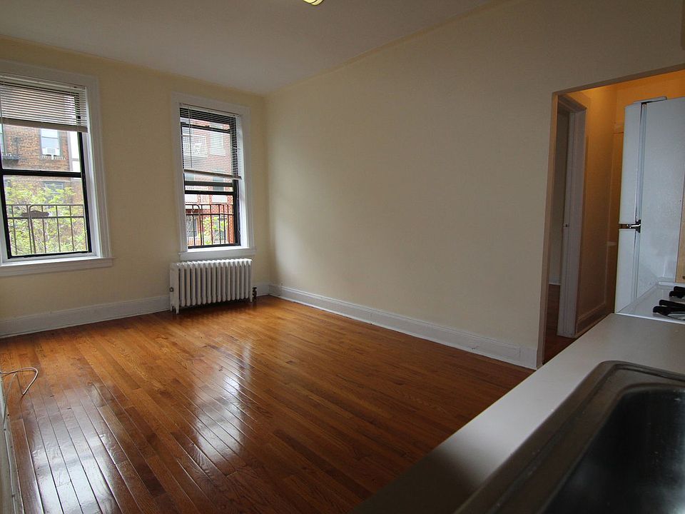1st image of 4141 44th St APT L2