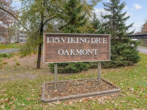 135 Viking Dr E APT 321, Little Canada, MN 55117