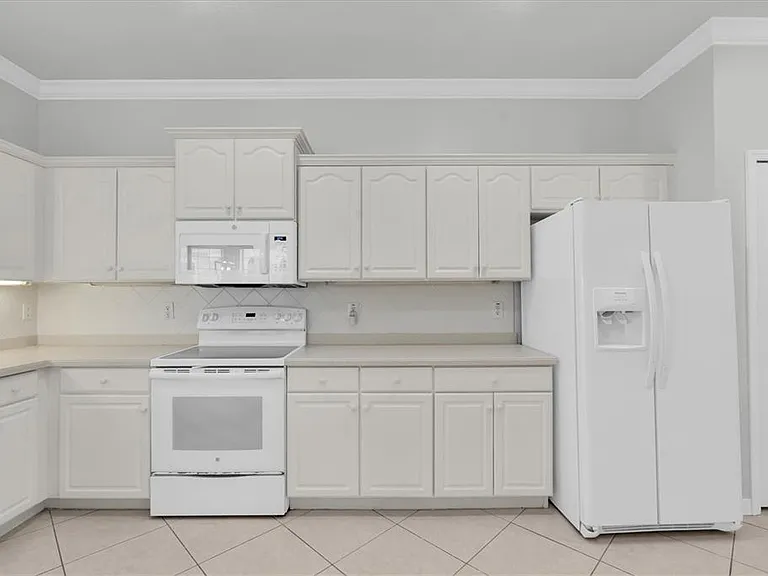 3312 Chapel Creek Cir — Photo 23