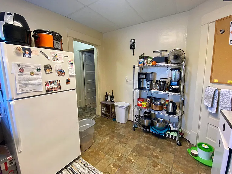 320 N Sherman Ave #3 — Photo 17