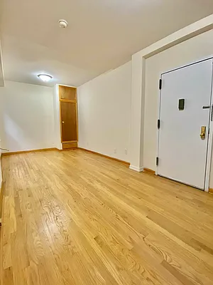 Rented by Waverly Realty Associates | media 11