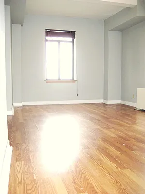 Rented by Segallis Real Estate | media 11