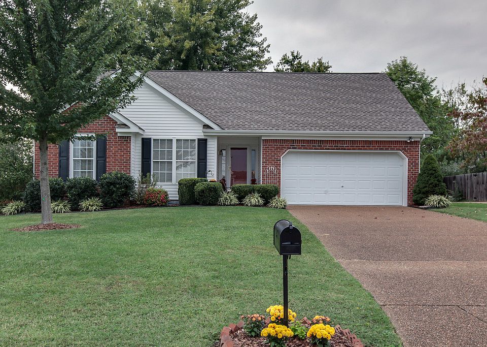 1st image of 2841 Sutherland Dr