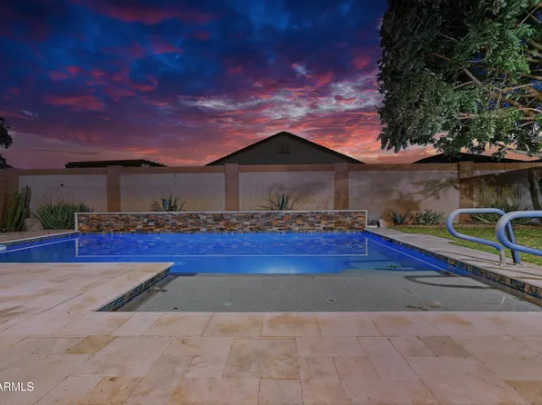 15869 W MAUNA LOA Lane, Surprise, AZ 85379