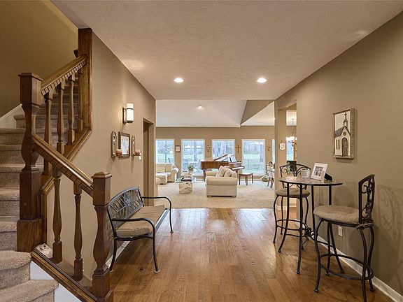 4th image of 9 Huntsmans Horn Cir