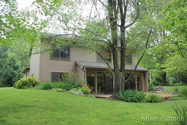 1st image of 845 E Leonard Rd