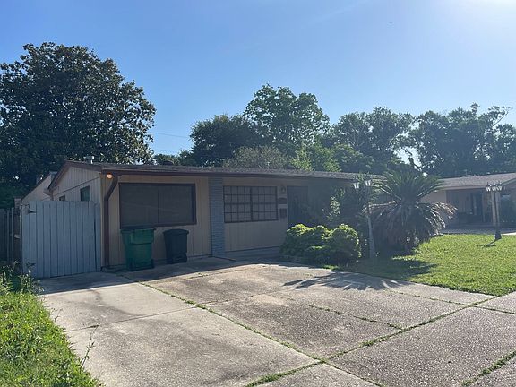 3rd image of 1921 Cooper Rd