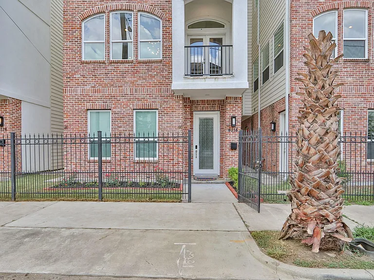 4114 Driscoll St — Photo 48