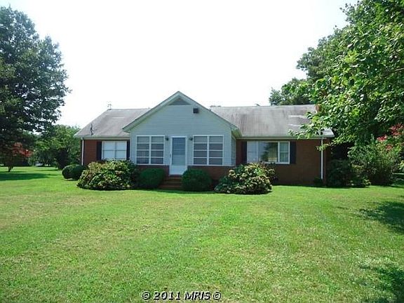 3rd image of 484 King Copsico Ln
