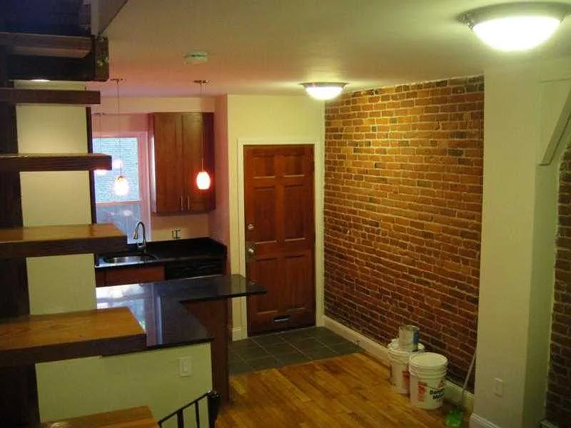 3 bed, $4,000 — Photo 2