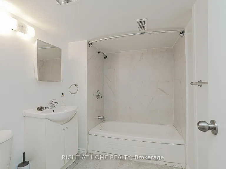 1311 Davenport Rd #1 — Photo 7