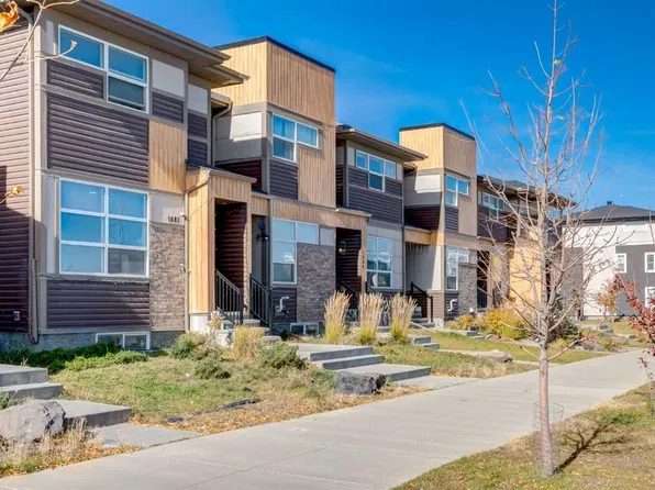 1689 E Cornerstone Blvd NE, Calgary, AB T3N 1H2