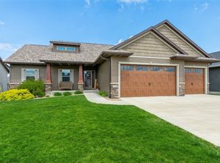 545 Saddleback Rd, Marion, IA 52302