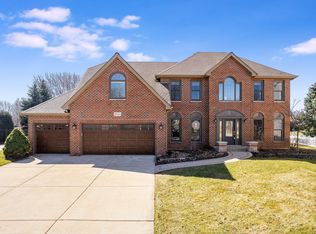 2723 Salix Cir, Naperville, IL 60564