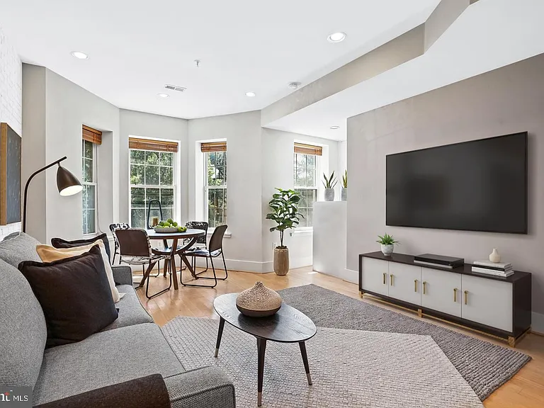 51 Rhode Island Ave NW #3 — Photo 1