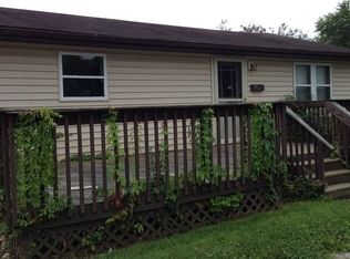 408 W 7th St, Manchester, OH