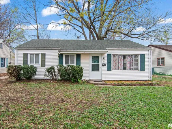 11 Bunn Ct, Springfield, IL 62703