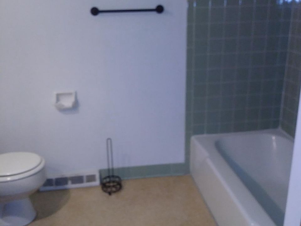 2nd image of 1379 Bradshire Dr