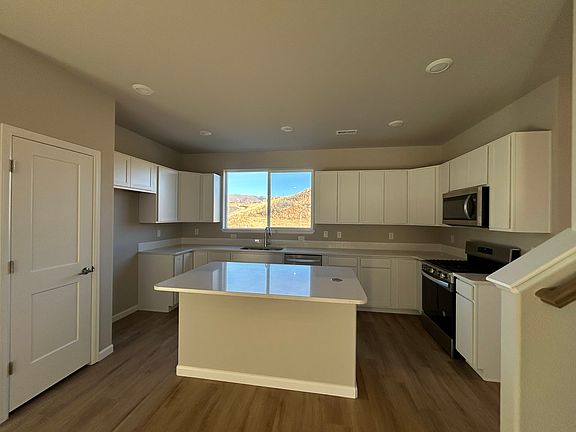 2nd image of 2790 Soleil Hts