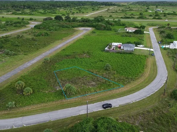 770 Shark Ln, Labelle, FL 33935