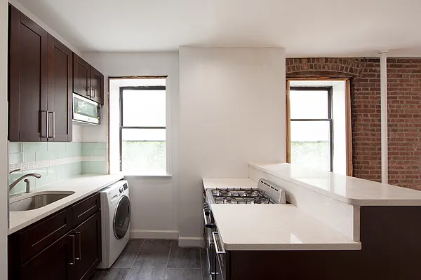 Rented by R New York | media 20