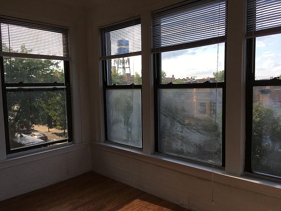 3rd image of 1457 W Foster Ave #3